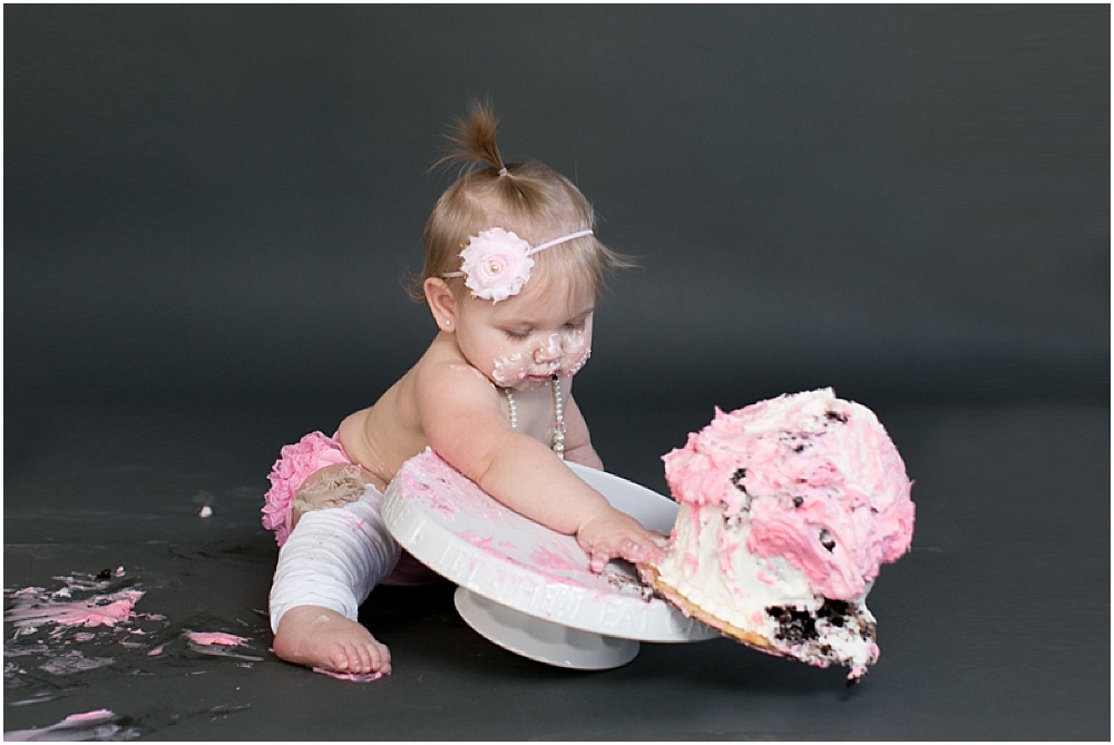 Maryland_family_Photographer_Aubree_Cake_Smash_first_Birthday_0033