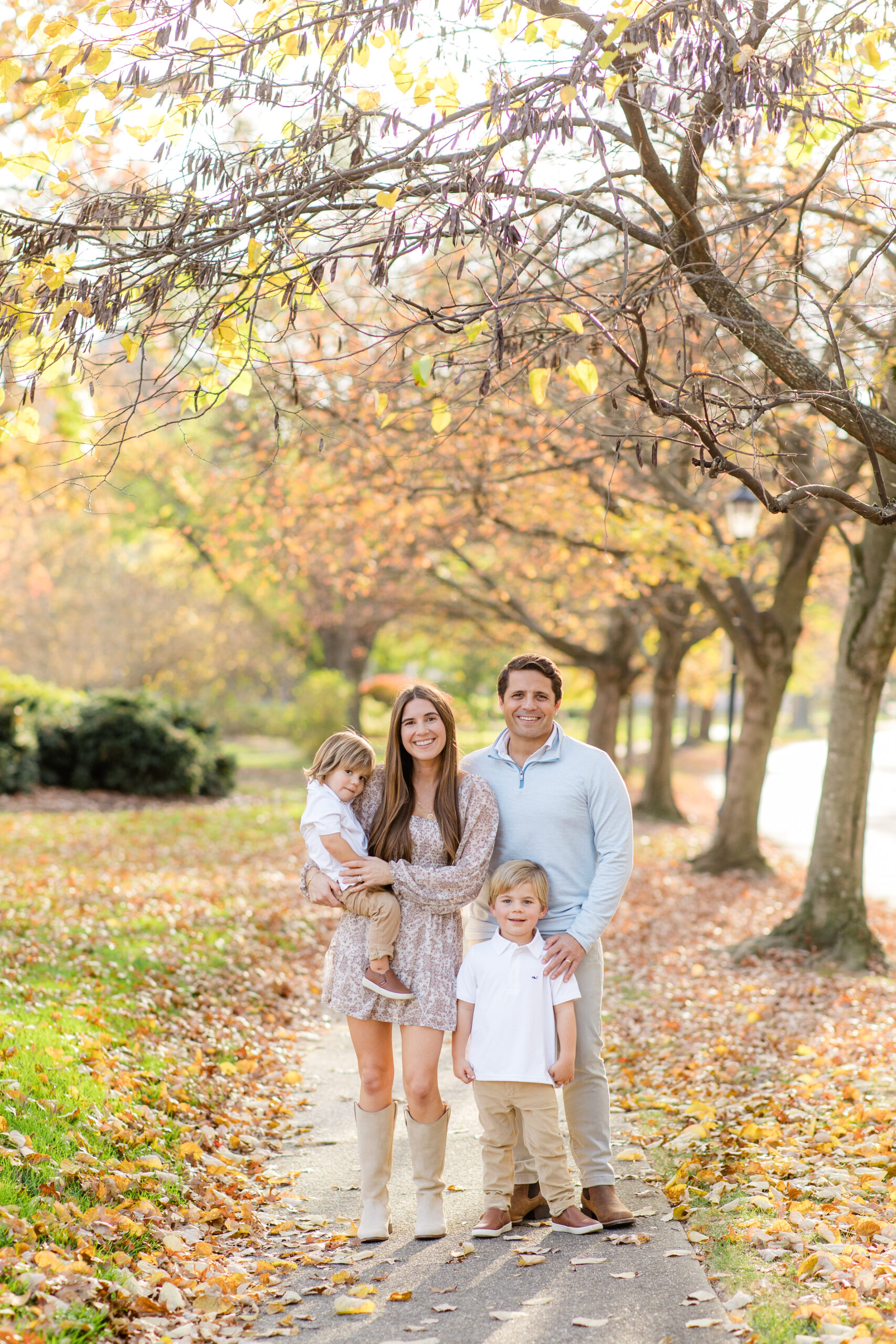 a fall family portrait session at sherwood garden in Baltimore
