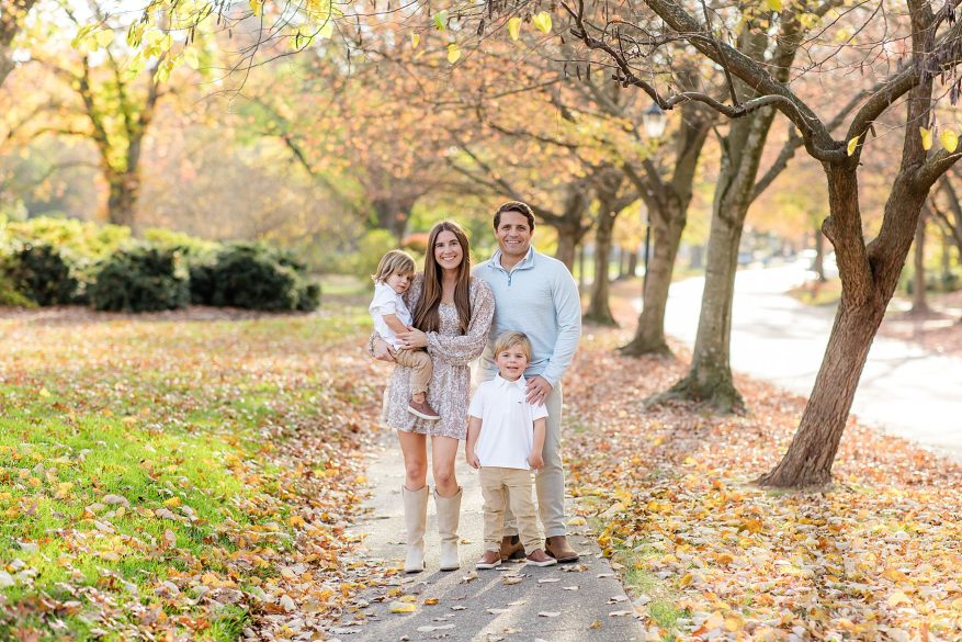 Fall family portrait session at sherwood garden in Baltimore